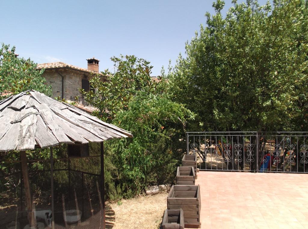 Locazione Turistica Ex Le Casette Di Cedromonte Panicale Exteriör bild